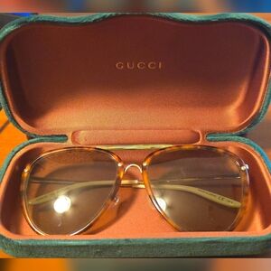 Rare! Authentic Gucci Aviator Sunglasses in Tortoiseshell – SOLD OUT everywhere